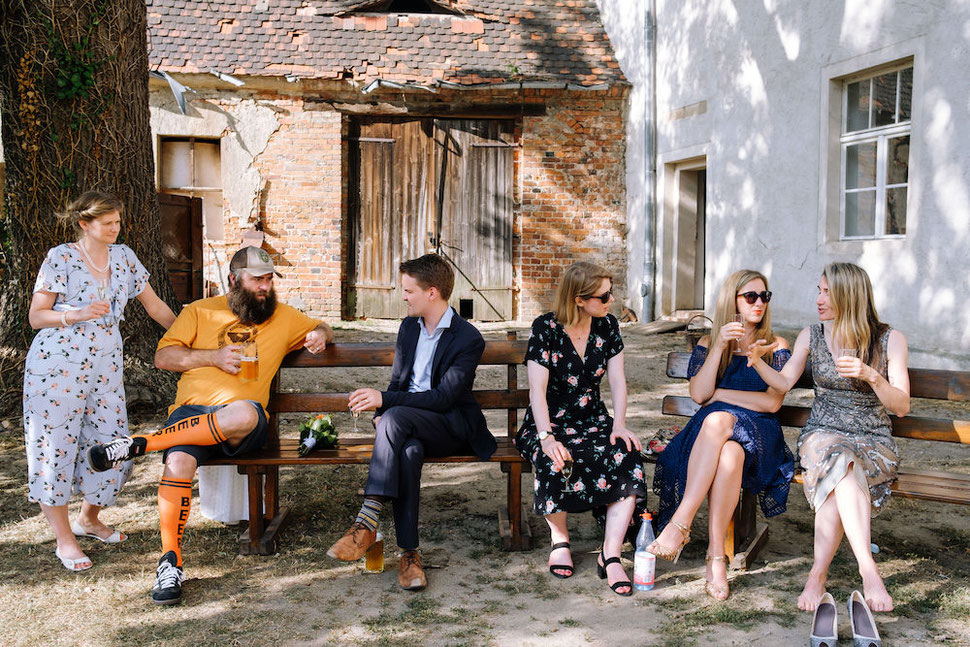 Hochzeit, Magdeburg, Thomas, Sasse, Hochzeitsfotograf, Trauung, Standesamt, Reportage, Amerika, Bank, Gespräche