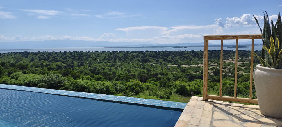 Pool Ausblick - Acacia Wilderness Lodge Mweya im Herzen des Queen Elizabeth National Park