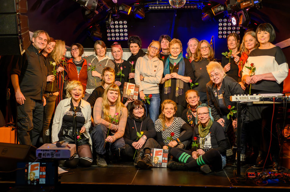 TANZ AUF DEM VULKAN. WIDERSTÄNDIGE PUNK-FRAUEN IN DER DDR - BUCHVERÖFFENTLICHUNGSVERANSTALTUNG AM 21.11.2025 IN TORGAU