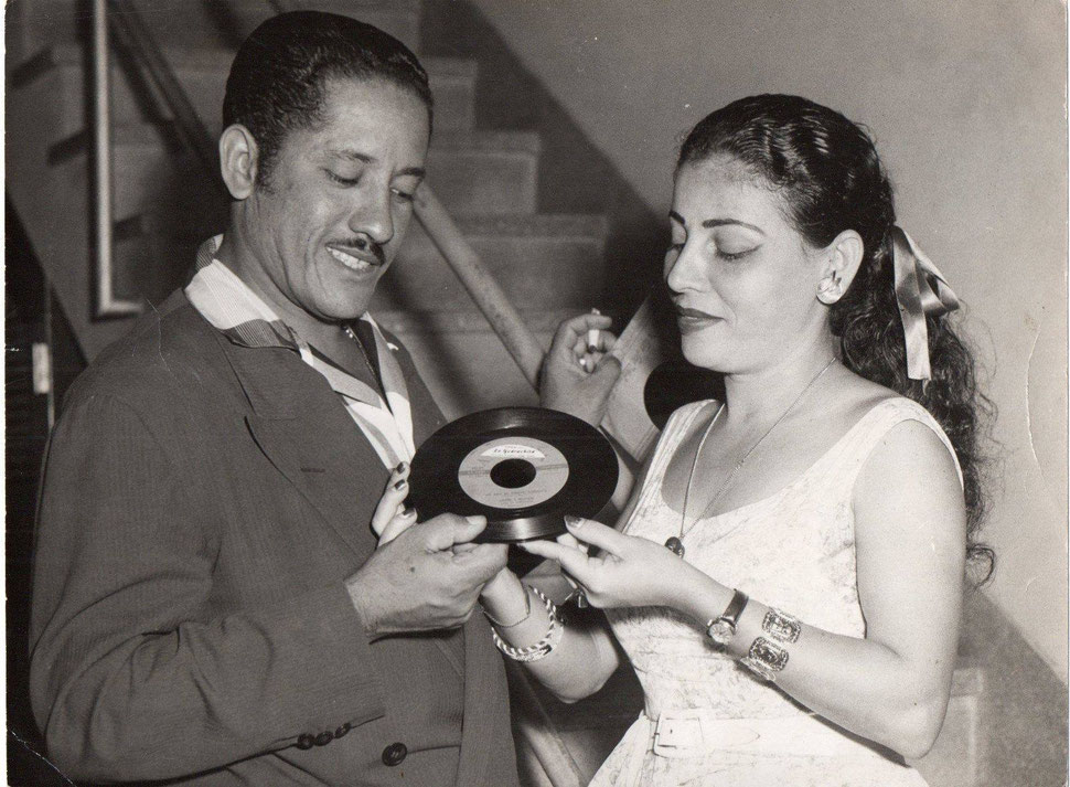 Reutilio Dominguez y Celina González.