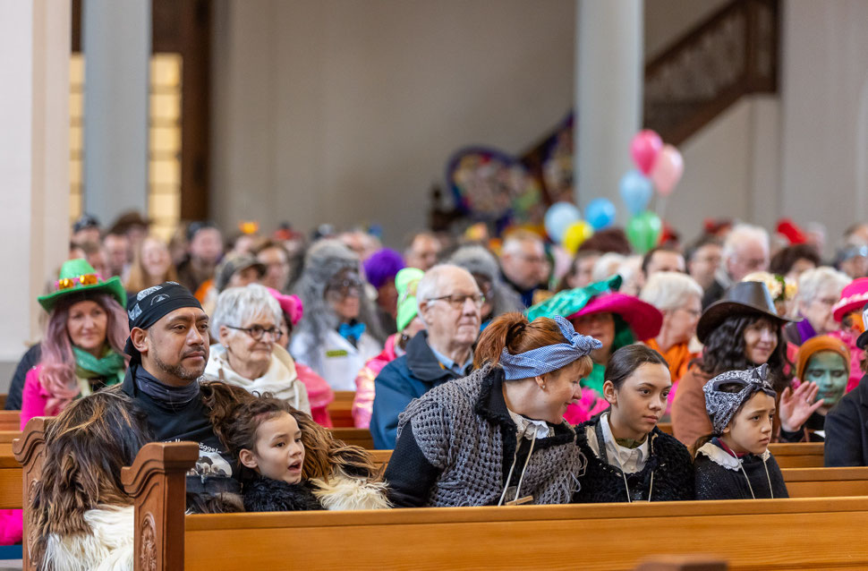 Städtlifasnacht Narrenmesse in der Pfarrkirche