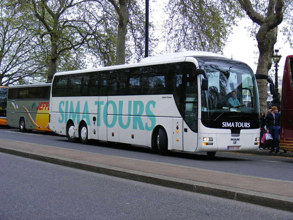 MAN Lion's Coach