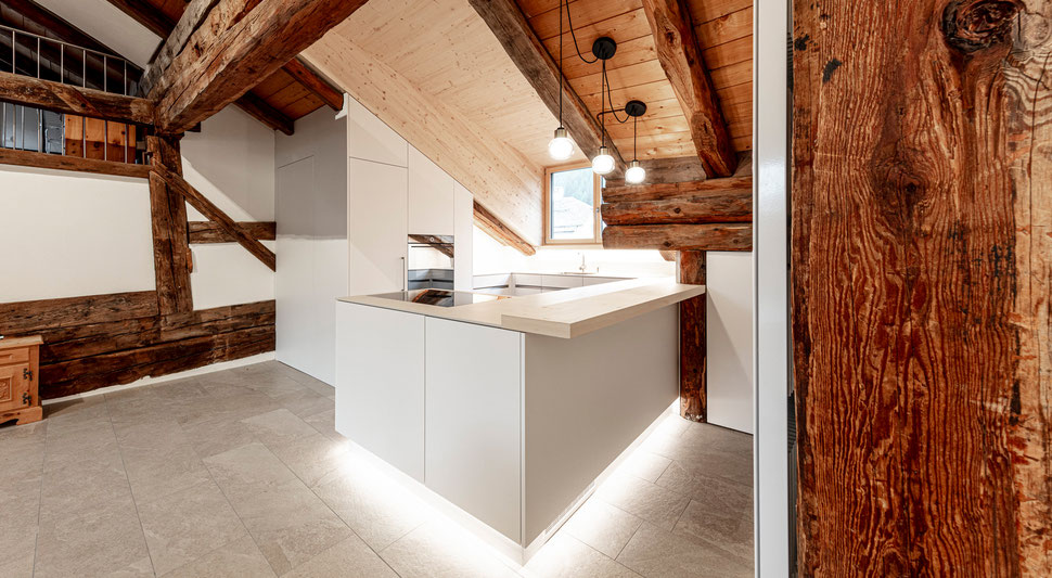 Küche der Schreinerei Bever AG