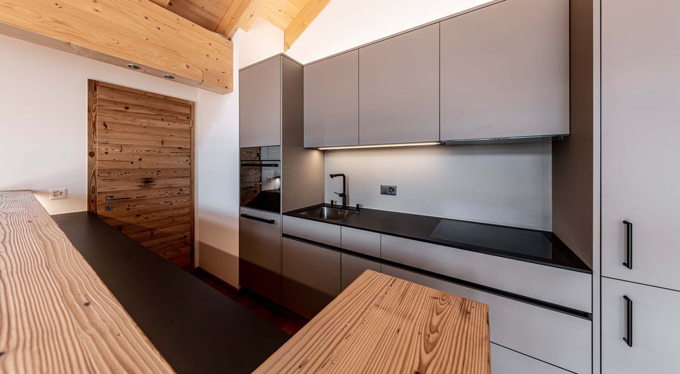 Küche der Schreinerei Bever AG