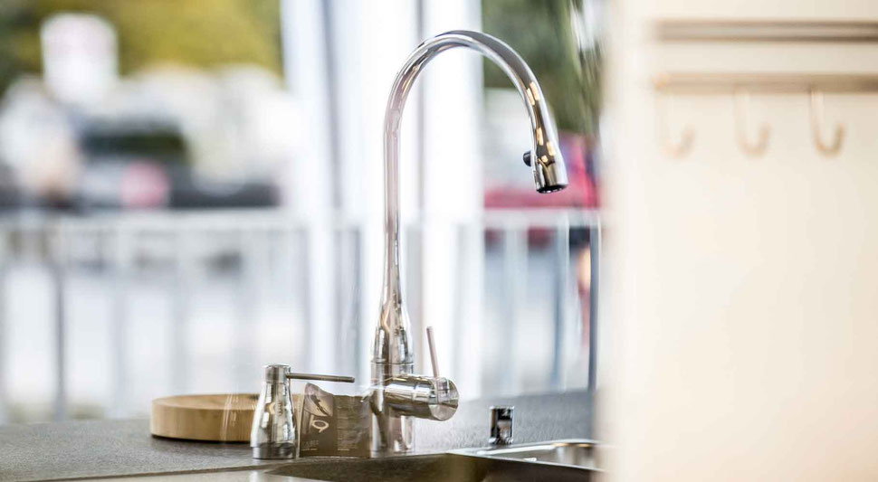 Hochwertige Küchenarmaturen, Schreinerei Bever AG