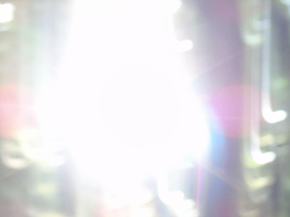 "Das Bad im flüssigen Licht der Göttlichen Quelle = Glückseligkeit - www.lichtwesenfotografie.com