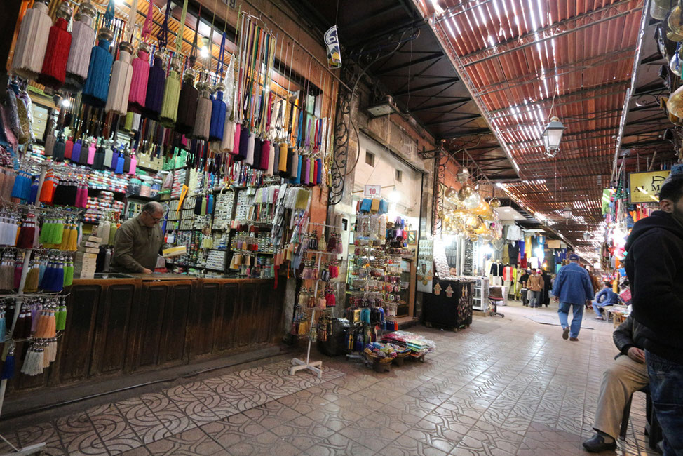 Verkaufsstände in der nördlichen Medina.   