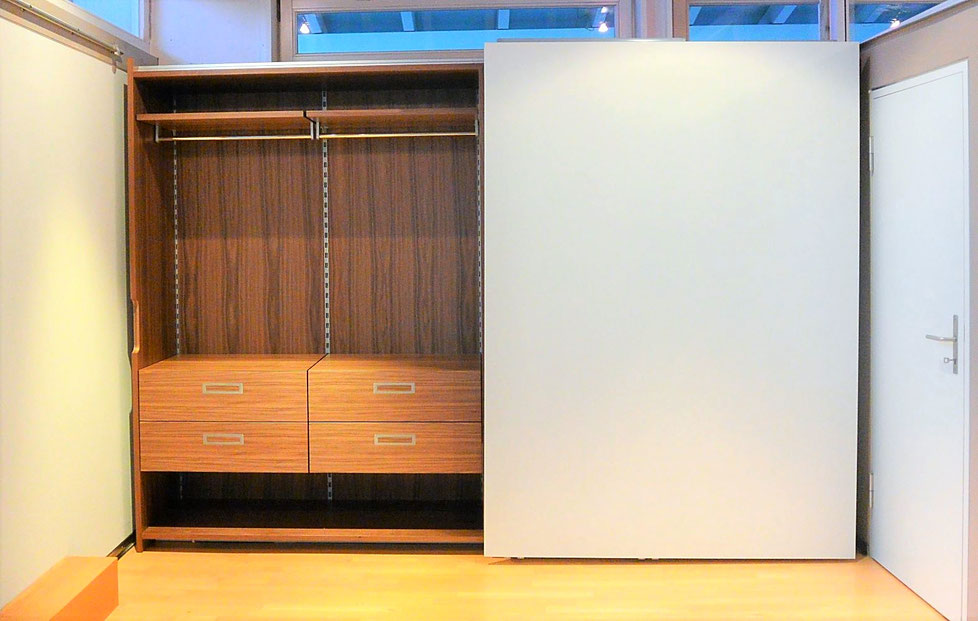 Einbauschrank nach Maß - Holzdesign Rapp Geisingen