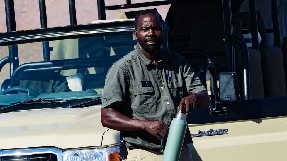 Day, Game Driver der Okahirongo Elephants Lodge