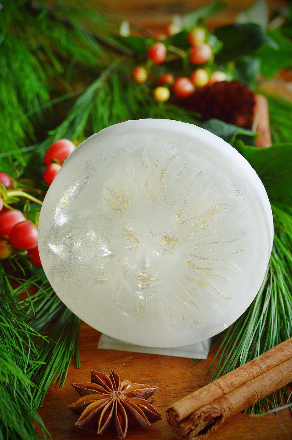Seife, Seifen, Seifenbasis, selber machen, hansawax, Sheabutter, Glycerin, selber gießen, Weihnachten, Winter, Weihnachtsseife, Weihnachtsduft, Orange, Zimt, Lebkuchen, Fichtennadel, ätherische Öle, Lebensmittelfarbe, Geschenk,