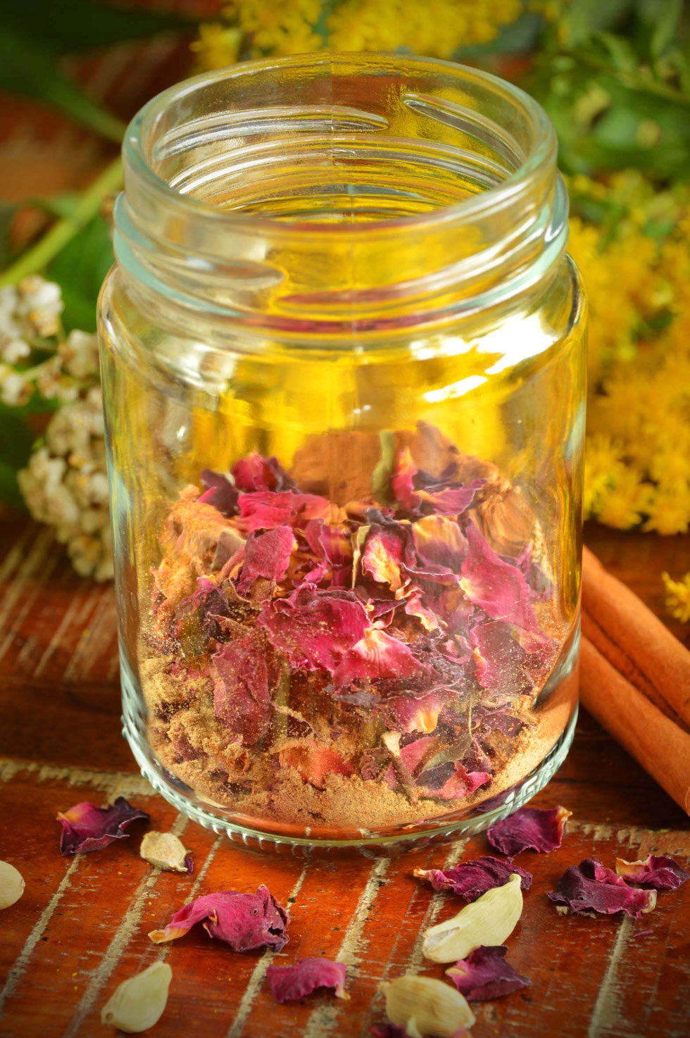 Honig, Honey, herbal, Kräuter, selber machen, selbstgemacht, infused honey, Elektuar, electuary, gesund, Erkältung, Magen-Darm, Schlaf, Blue Lotus, Blue pea, Rose, Beifuß, Kamille, Rosmarin, Salbei, Tulsi, Kräuterhexe, Küchenhexe,