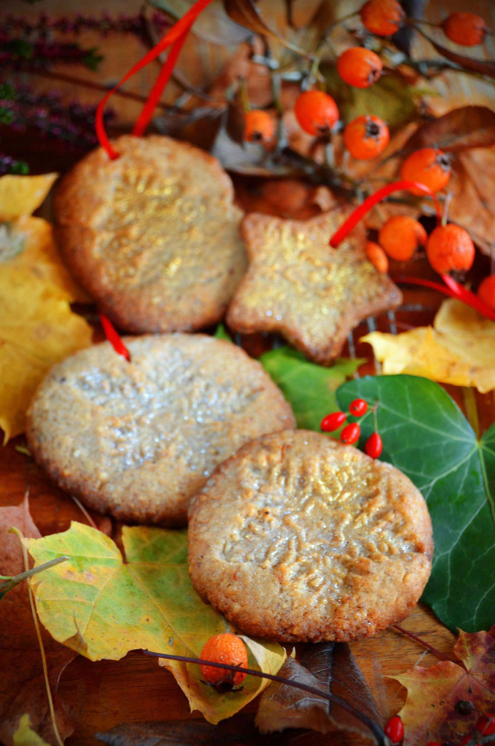 Cookies, Kekse, Haselnuss, Haselnüsse, Tulsi, Orangenschale, Gewürze, Zimt, Kardamom, Weihnachten, Advent, Winter, Heiliges Basilikum, Adaptogen, Backen, Rezept, grüne Hexe, Küchenhexe