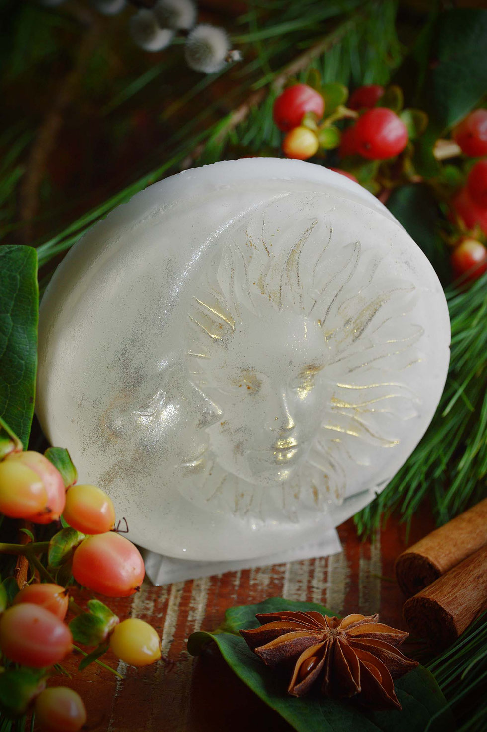 Seife, Seifen, Seifenbasis, selber machen, hansawax, Sheabutter, Glycerin, selber gießen, Weihnachten, Winter, Weihnachtsseife, Weihnachtsduft, Orange, Zimt, Lebkuchen, Fichtennadel, ätherische Öle, Lebensmittelfarbe, Geschenk,