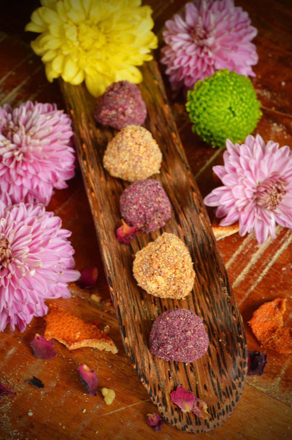 Orangen, Zitrus, lemon, Weihrauch, Orangenweihrauch, selber machen, selbst gemacht, Ritual, Chakren, Solarplexuschakra, Sakralchakra, Räuchern, Räucherwerk, Räucherkegel, Räucherkugeln, Orangenschalen, ätherische Öle, Kräuterhexe, grüne Hexe, Räucherware,