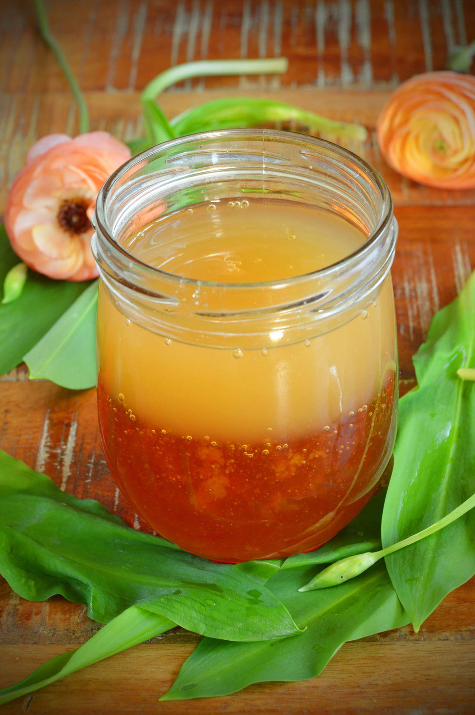 Bärlauch, Frühling, Allium ursinum, Oxymel, Sauerhonig, Allicin, Mineralien, Vitamine, blutreinigend, entgiftend, Honig, Apfelessig, grüne Hexe, Kräuter, Wildkräuter, selber machen, Rezept, Kräuterhexe