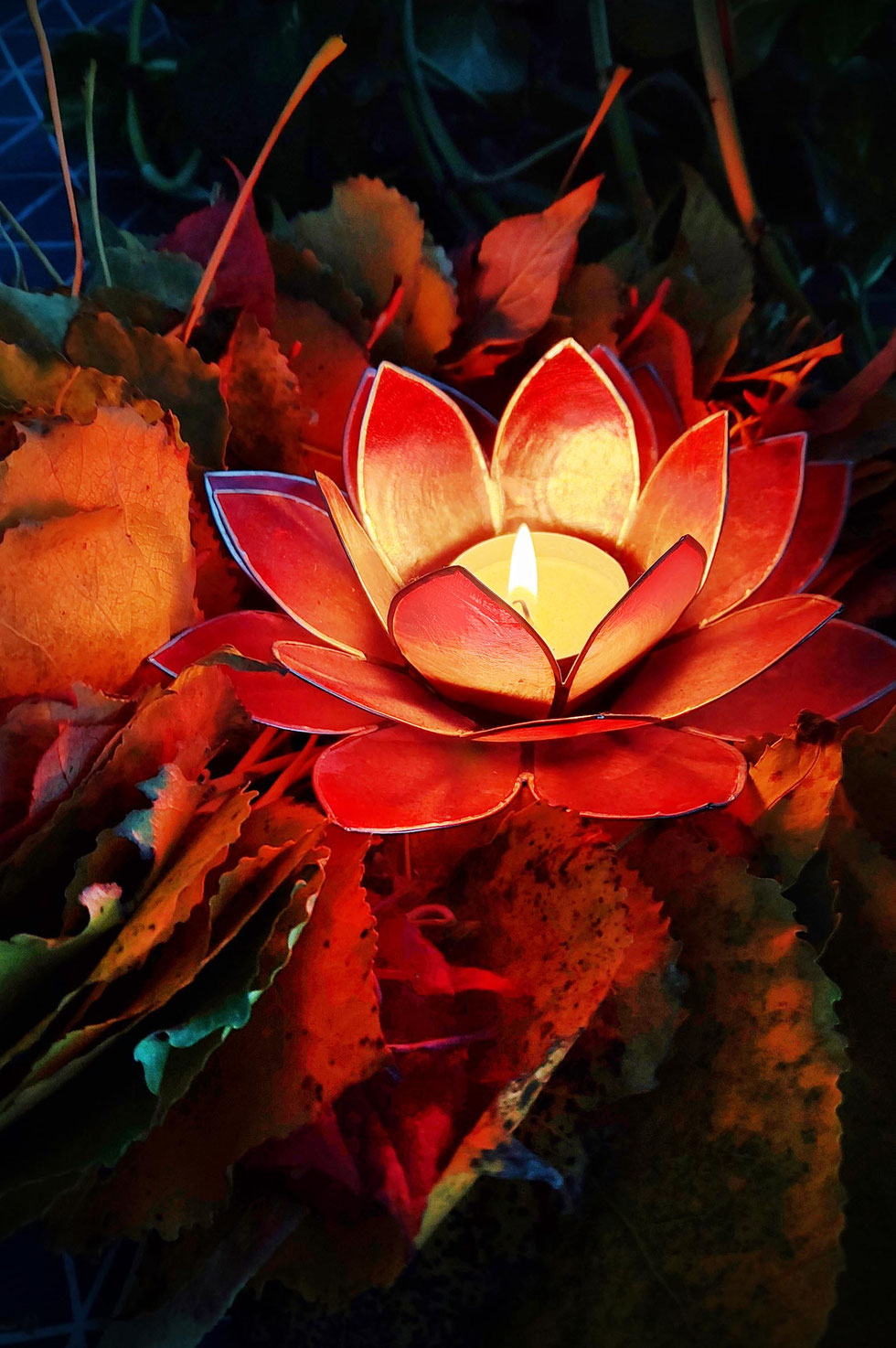 Herbst, Dekoration, Deko, selber machen, selbstgemacht, Kranz, Blätter, Blätterkranz, Herbstkranz, Herbstblätterkranz, diy, Herbstliebe, Herbstfarben, Blättergirlande, Pappelblätter, Pfaffenhütchen, Windlicht, Basteln, Kreatives, Natur, Naturmaterialien, 