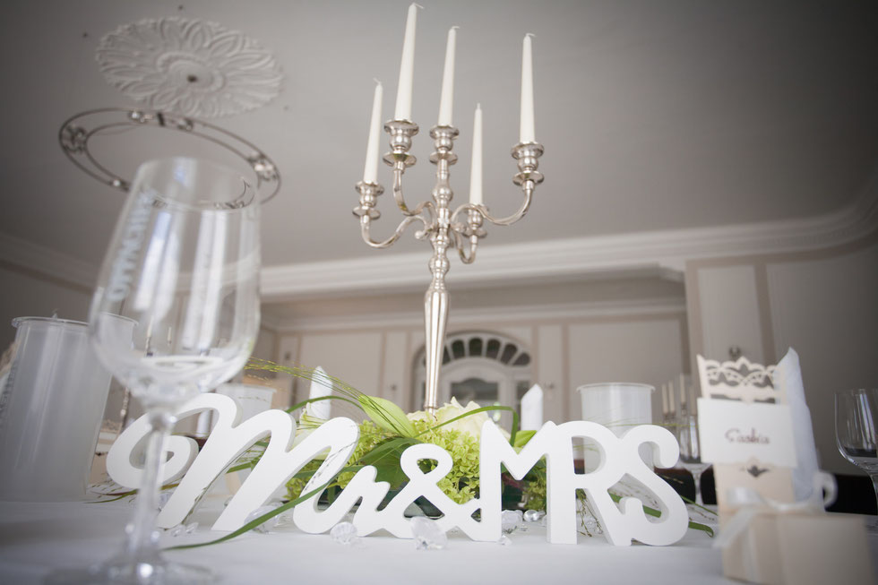 Hochzeitsfotos Dresden, Hochzeitsfotograf Dresden, Hochzeit Schloss Wackerbarth, Hochzeit Radebeul, Hochzeit auf Schloss Wackerbarth Radebeul, Hochzeitsfotos Schloss Wackerbarth, Hochzeit Schloss Wackerbarth