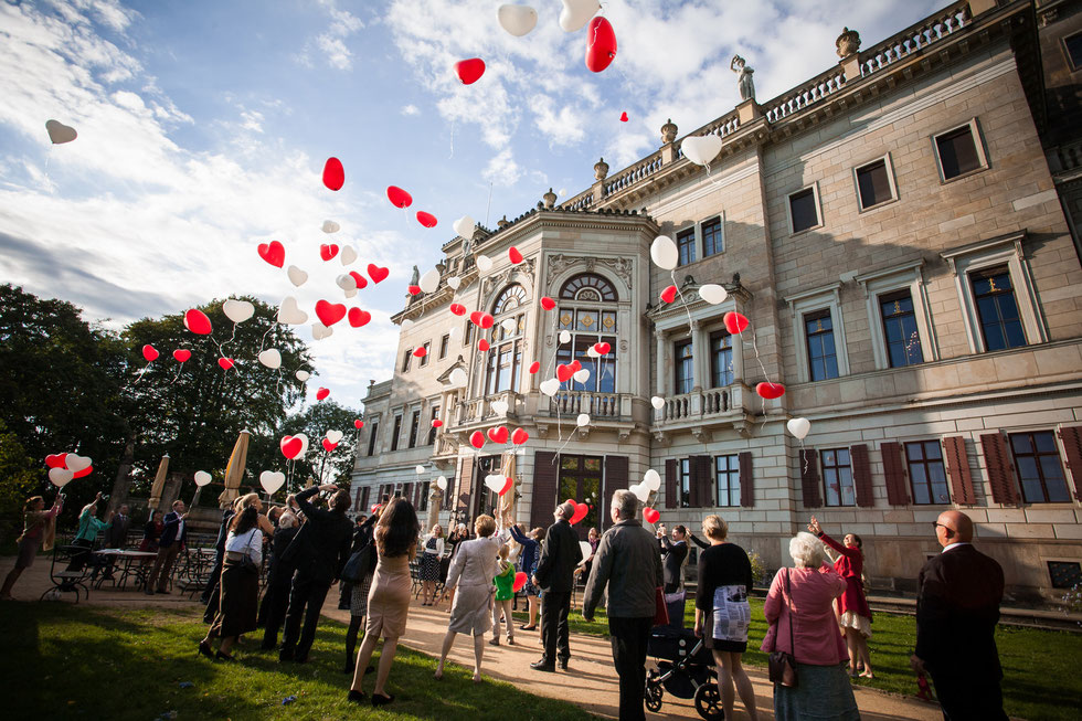 Hochzeitsfotograf Dresden, Hochzeit Schloss Albrechtsberg, Hochzeit Marienkirche Pirna, Hochzeit St. Marien Pirna, Taufe St. Marien Pirna, Hochzeit und Taufe Dresden, Hochzeit Schloss Albrechtsberg Dresden, was kostet ein Hochzeitsfotograf, Hochzeitsfotos