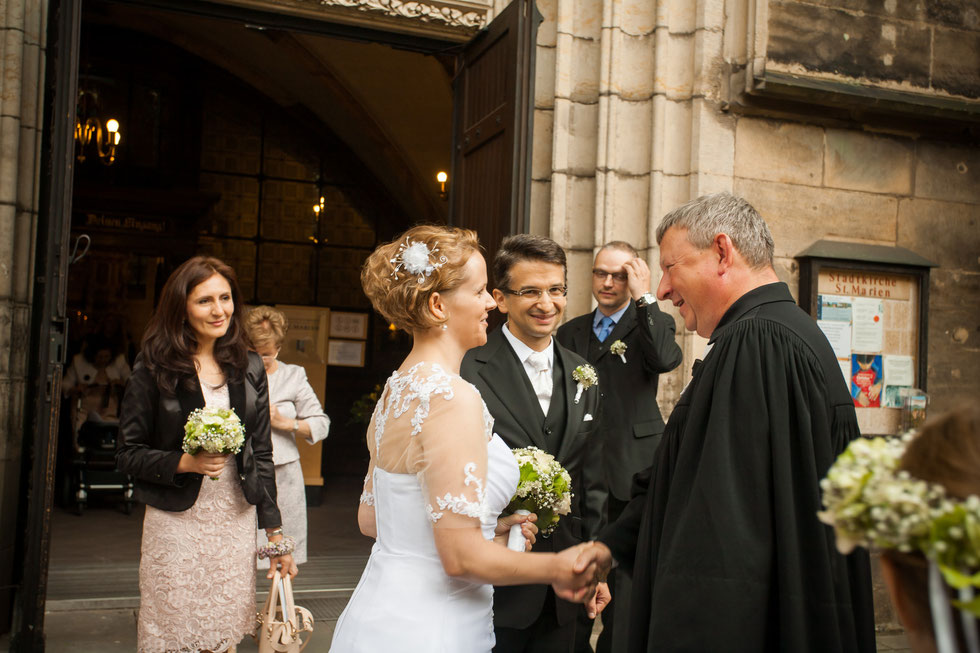 Hochzeitsfotograf Dresden, Hochzeit Schloss Albrechtsberg, Hochzeit Marienkirche Pirna, Hochzeit St. Marien Pirna, Taufe St. Marien Pirna, Hochzeit und Taufe Dresden, Hochzeit Schloss Albrechtsberg Dresden, was kostet ein Hochzeitsfotograf, Hochzeitsfotos