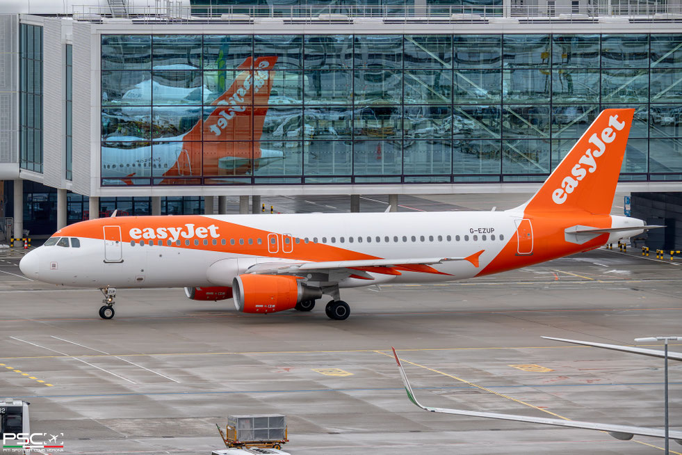 G-EZUP Airbus A320-214 5056  cfm56-5B4/3  easyJet 2012 @ Munich MUC 02 2026 © Piti Spotter Club Verona