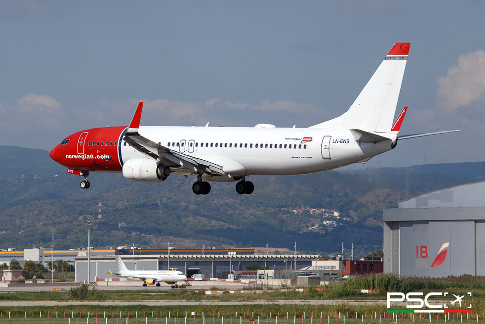 LN-ENS Boeing 737-800 42281 6435 cfm56-7B26E  Norwegian Air Shuttle AOC 2017 @ Barcellona BCN 09 2025 © Piti Spotter Club Verona