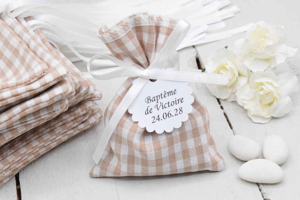 Lot de 30 Sachets Dragées en Vichy Beige Taupe – Livraison sous 48h