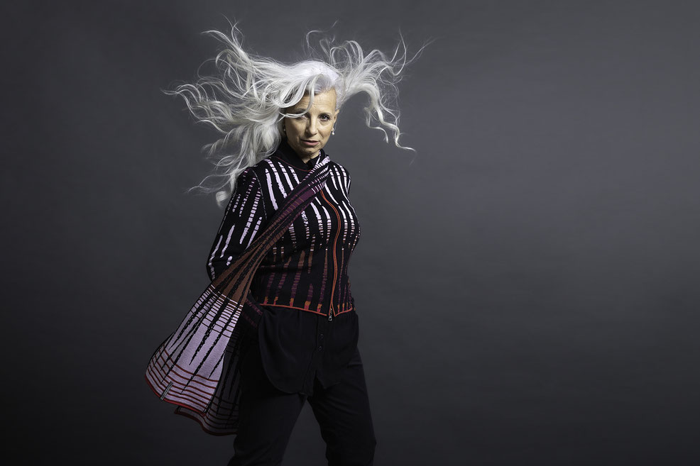 xess+baba, Schweizer Strickwaren, Winter 2024/25, Cardigan Woman, 100% Merinowolle