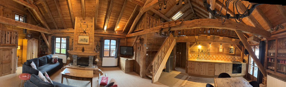Location Chalet de Charme en vieux Bois. Chalet. Location chalet ski. Location Chalet montagne
