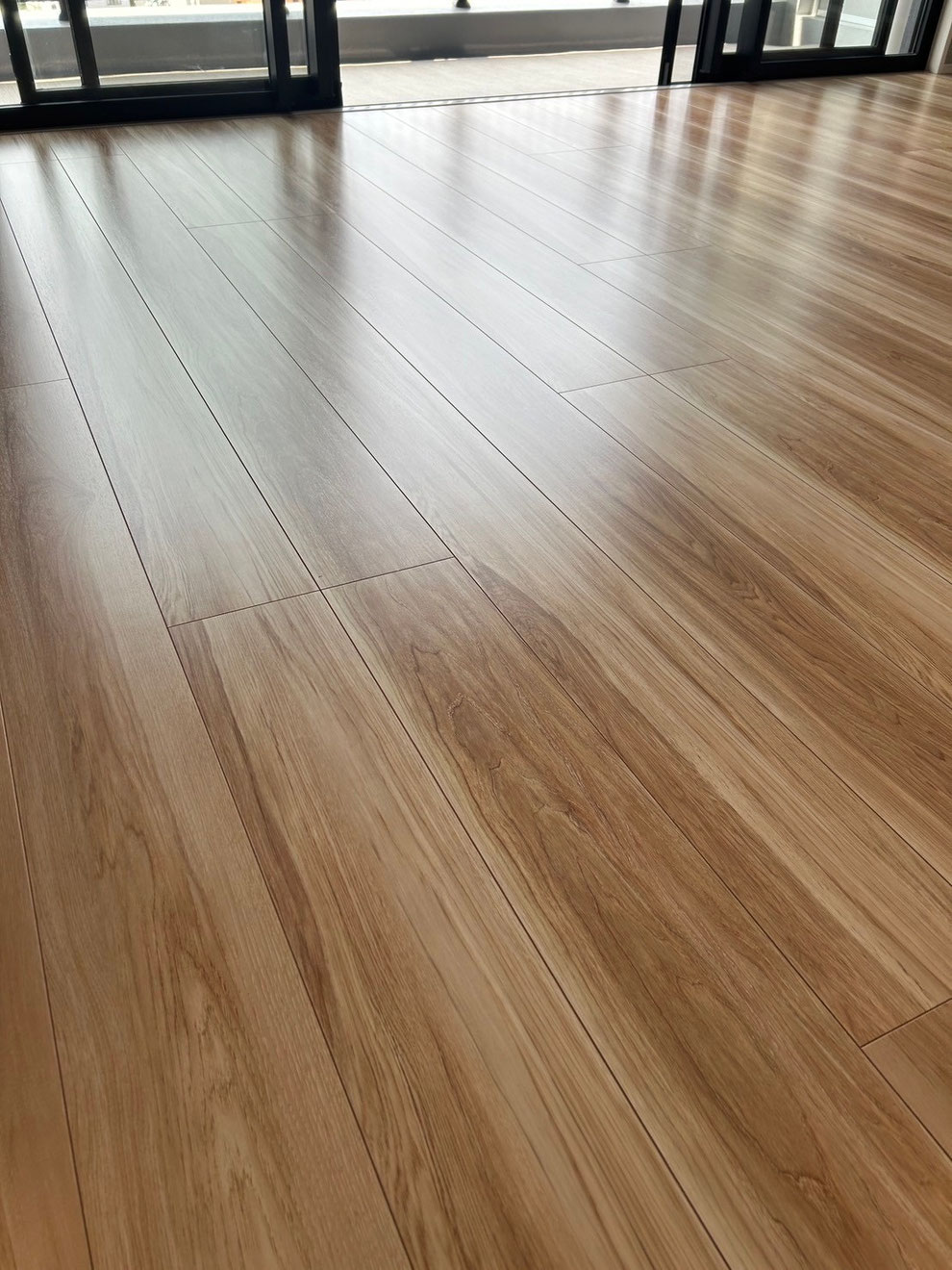 松原市　新築マンション  ガラスフロアコーティング