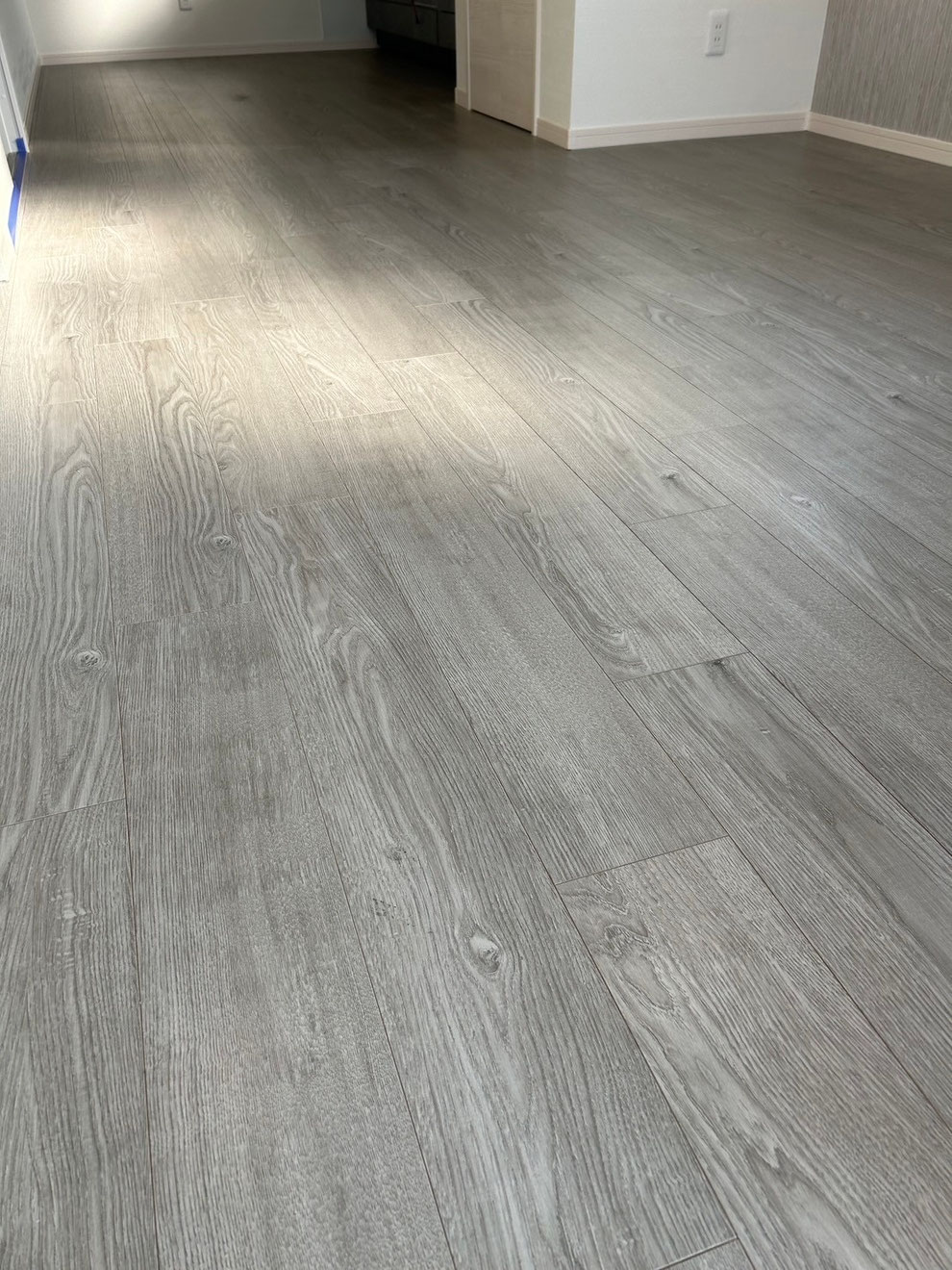 伊丹市　新築戸建て  ガラスフロアコーティング
