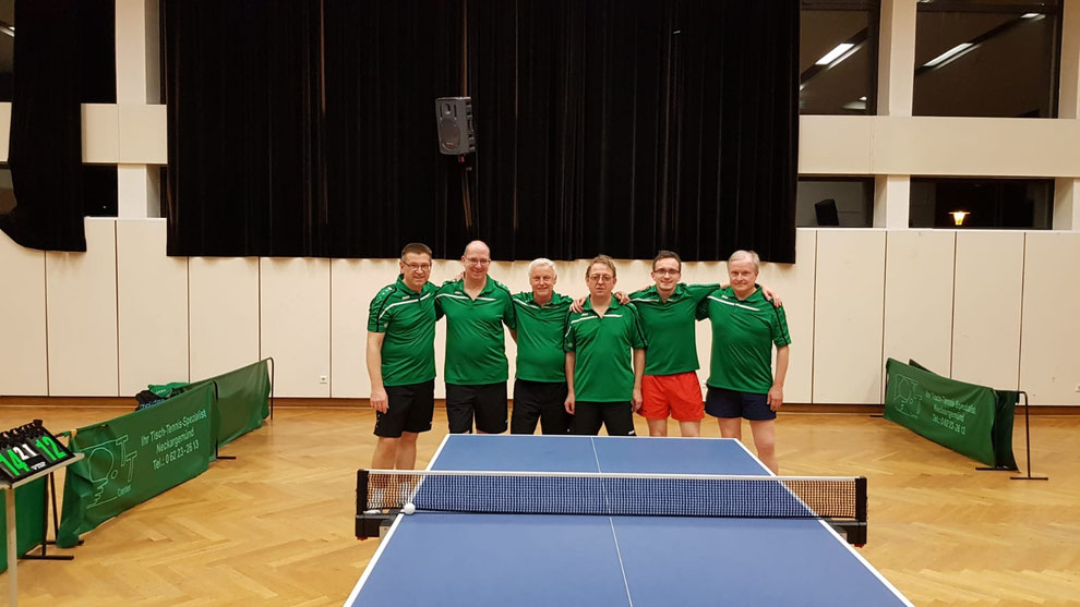 Herbstmeister Vorrunde 2018/2019 der Herren 1 in der A-Klasse Nord: von links nach rechts: Heiko Ernst, Stefan Lehnert, Franz Altmann, Volker Christ, Tobias Koch, Siegmar Wesch