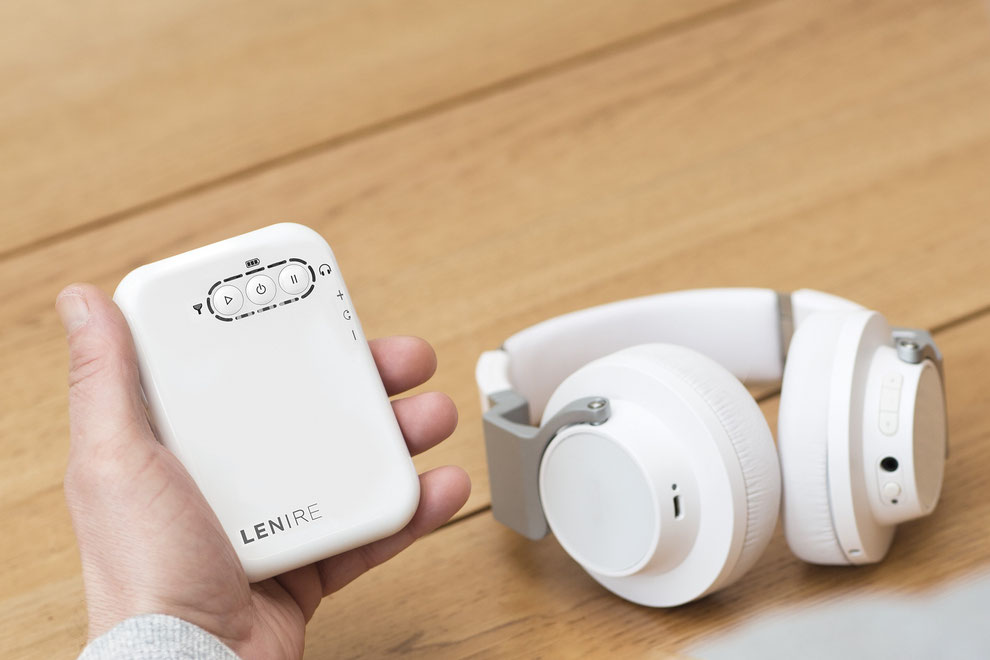 Das Lenire-Gerät mit dazugehörigem Kopfhörer, Foto: Lenire