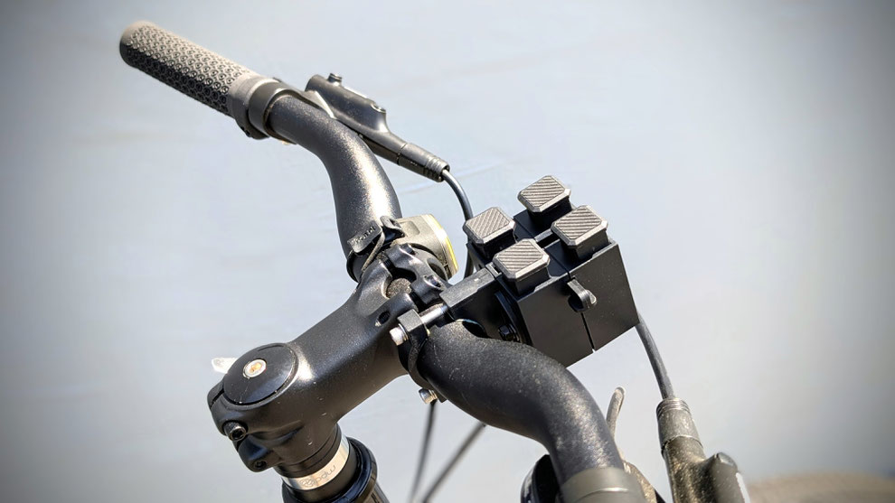 スマホホルダー　Android　iPhone　自転車　おすすめ