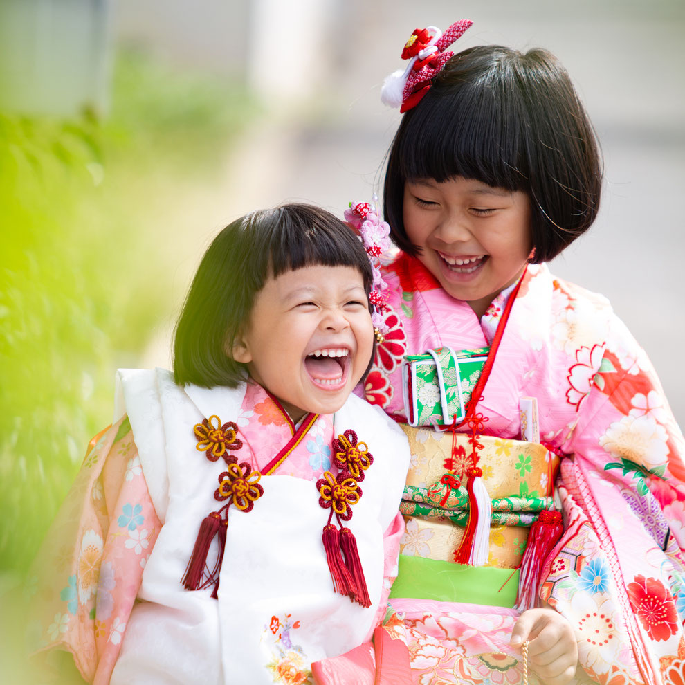 七五三の姉妹の笑顔