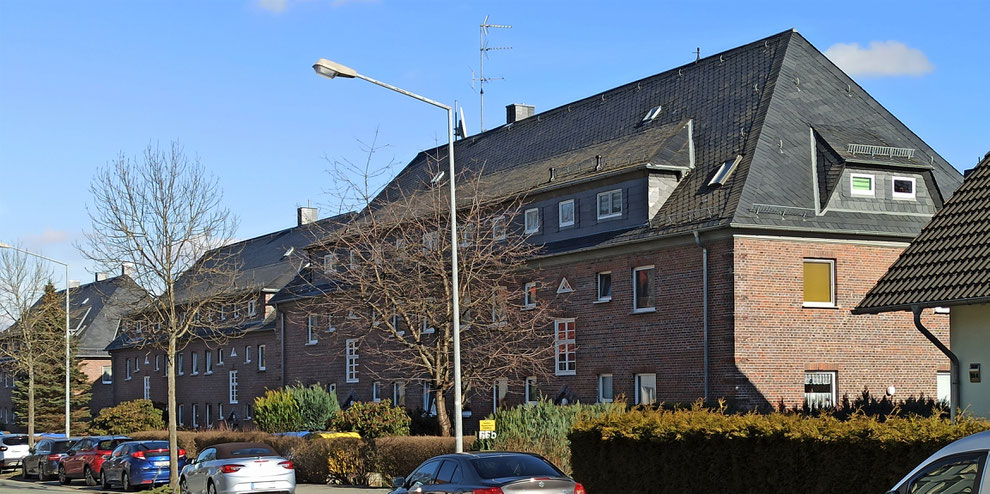 Chemnitz-Borna-Heinersdorf: Blick auf Wohngebäude aus der Zwischenkriegszeit entlang der Bornaer Straße