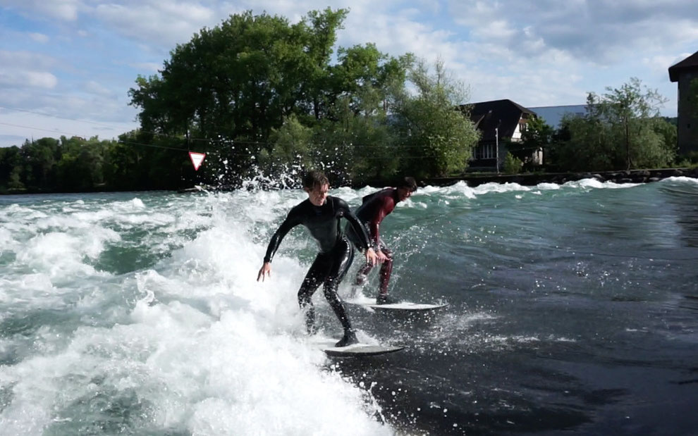 Lorenz und ich auf einer Welle! 