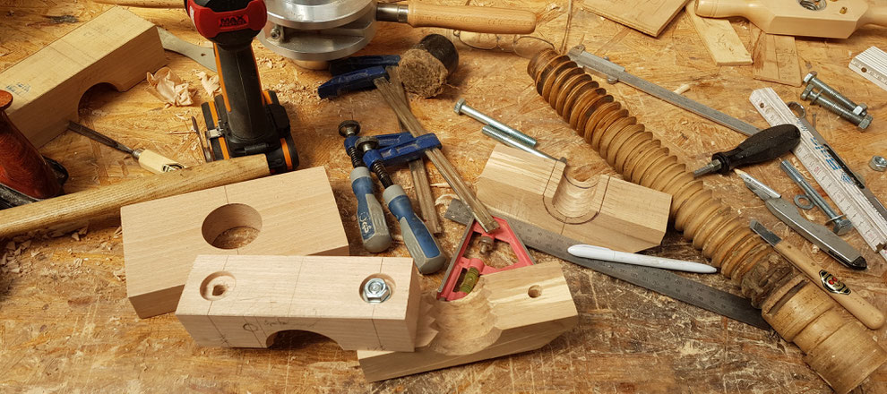 Building a wooden vise screw replica