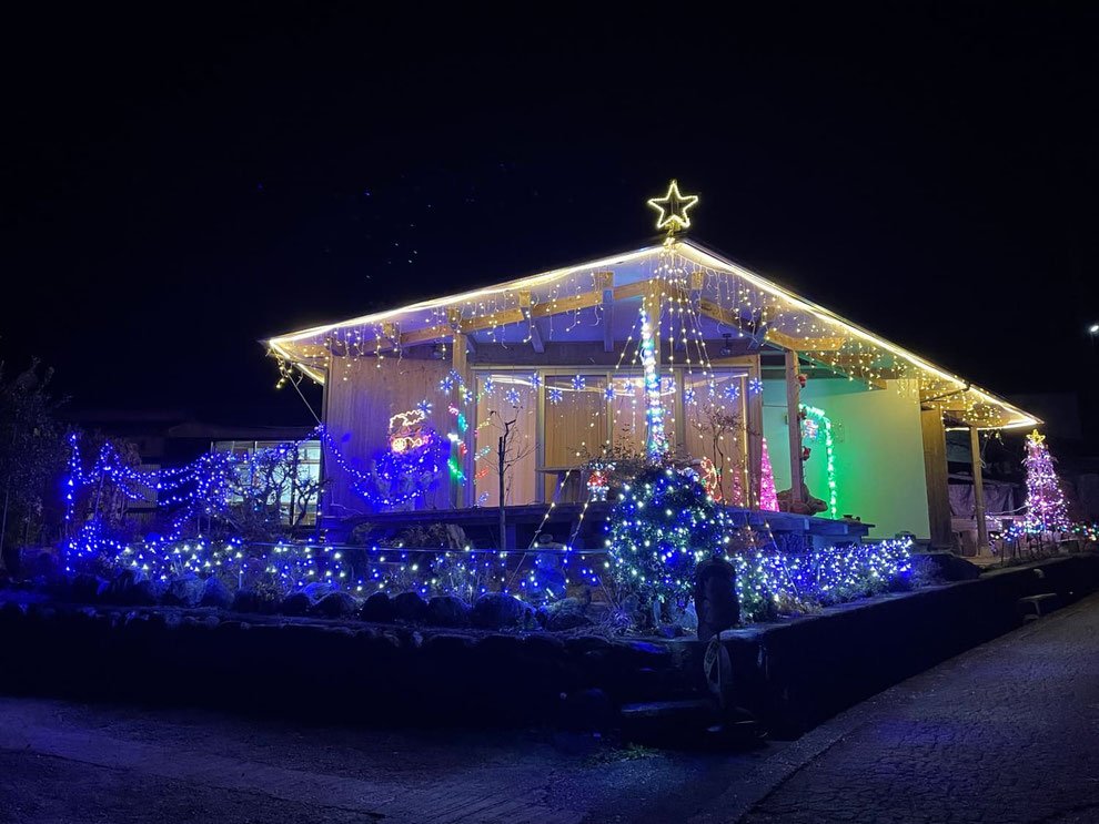 冬のなめかわまつりを開催するきっかけとなった光のお家。今年も見ることができます♪