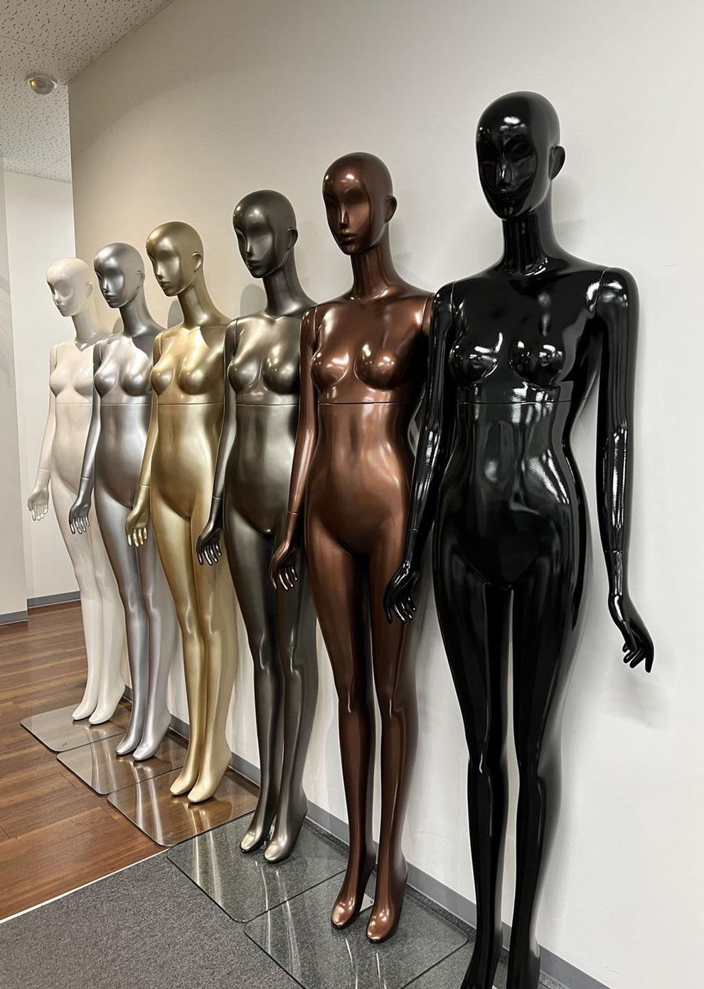 マネキン yamato mannequin west マネキン 什器 冷蔵ケースなどのレンタル 販売 店舗設計 施工 装飾提案 施工 マネキン yamato mannequin west マネキン 什器 冷蔵ケースなどのレンタル 販売 店舗設計 施工 装飾提案 施工