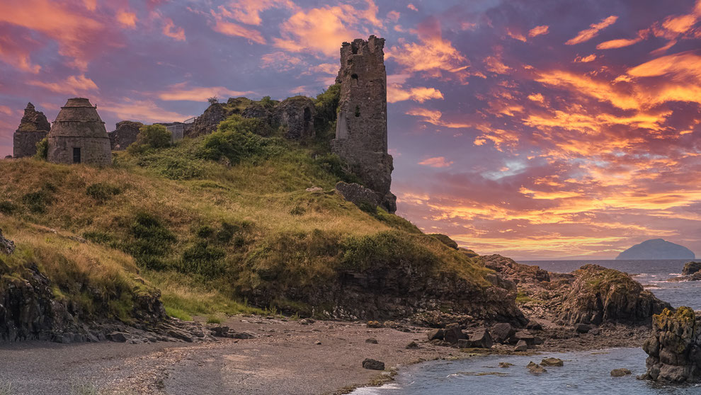 blog about selkies, outlander and silkie's island dunure castle ruins