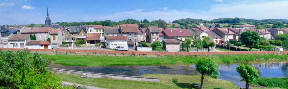 Protection de Varennes-en-Argonne par des murets en rive droite; image de synthèse.