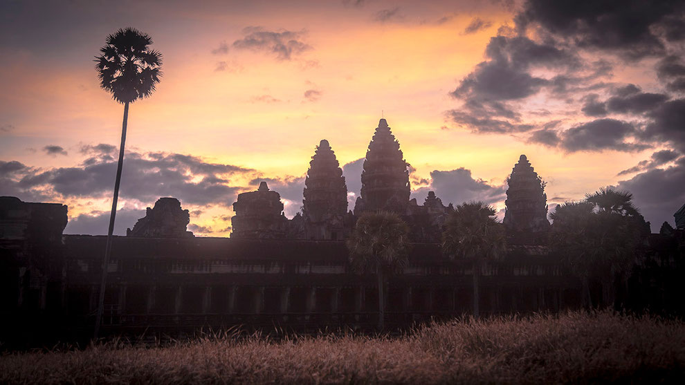 Amanece en Angkor Wat