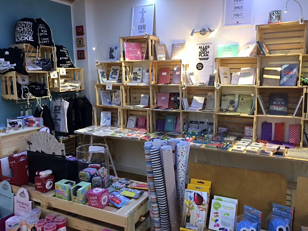 FUNI SHOP, Rykestraße 16, 10405 Berlin, Prenzlauer Berg. Home of FUNI SMART ART.
