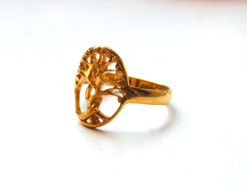 Ring mit Baum des Lebens Symbol aus matt vergoldetem Silber