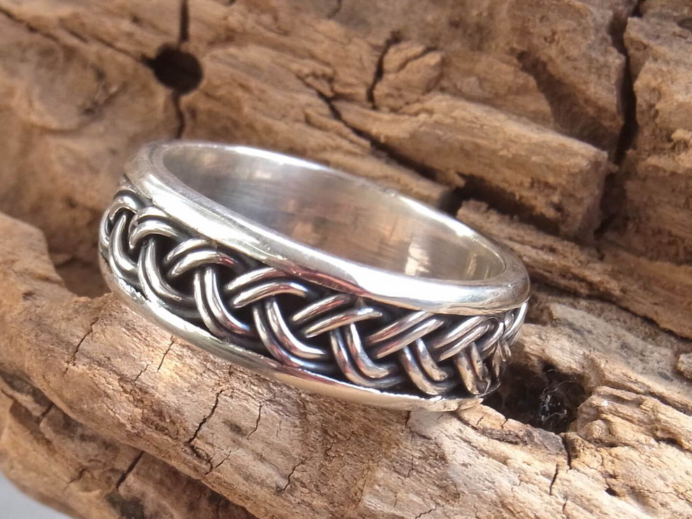 Männerring aus Silber mit Flechtmuster - Handarbeit