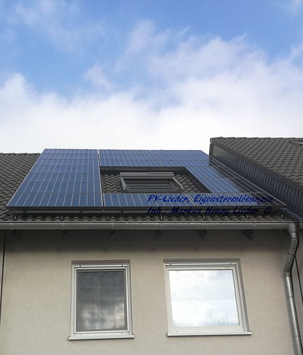 PV-Lieder Eigenstromlösungen: Sunpower Solaranlage auf dem Süddach