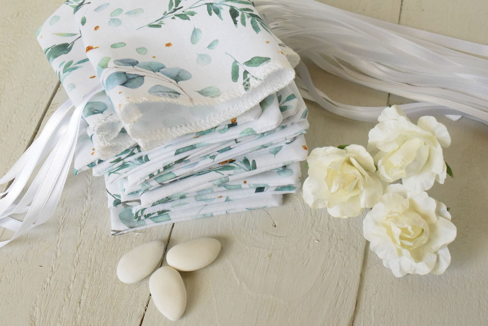 sachets pour dragées en tissu Eucalyptus vert pour baptême communion -