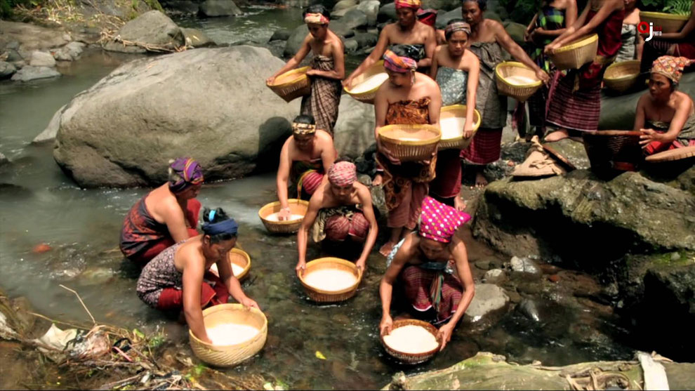 Bisok beras, cuci beras, tradisi lombok utara