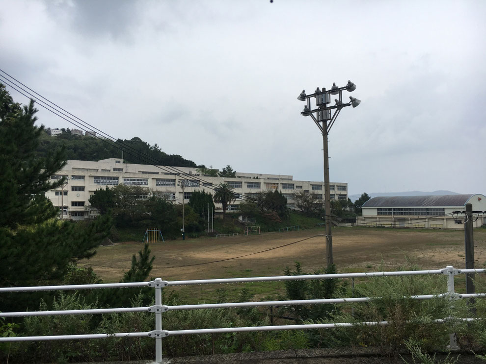 池島小中学校