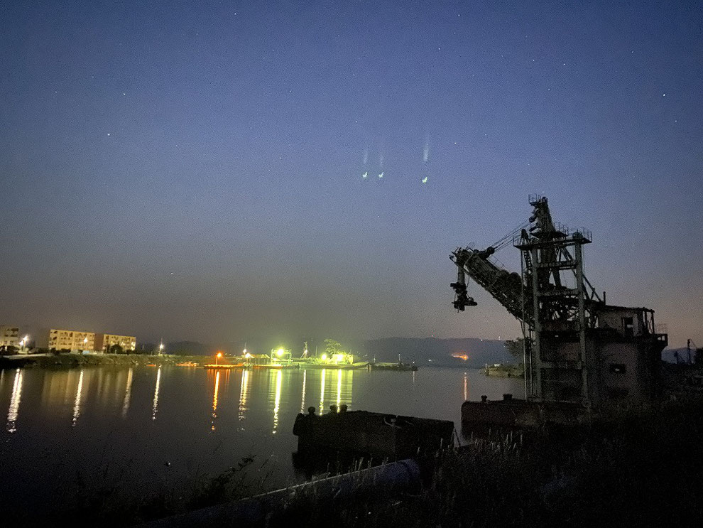 夜の池島港